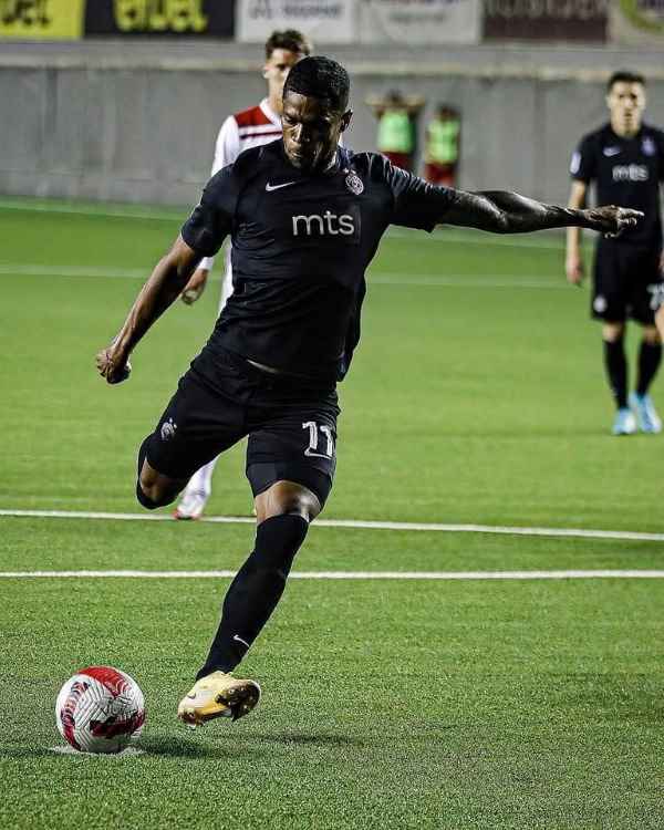 You are currently viewing O salense Ricardo Gomes dá carta na Sérvia