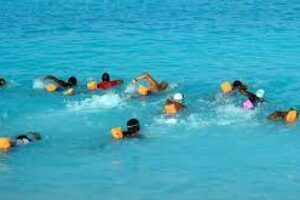 Travessia Djeu/Lajinha/Djeu em natação