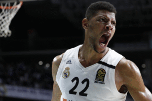Edy Tavares está quase a chegar aos 300 pontos na Selecção Nacional
