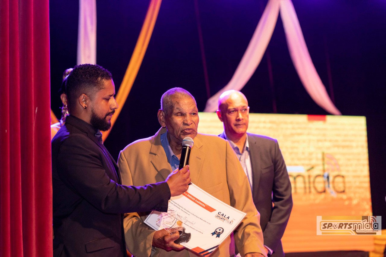 You are currently viewing Tuquinha o grande mestre de Ténis de Mesa faleceu esta manhã