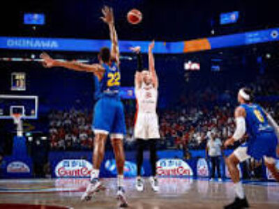 Clinic de basquetebol no Pavilhão VáVá Duarte