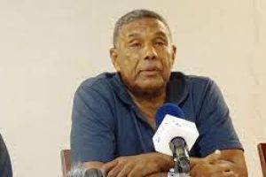 Lito Semedo como comissário num grande jogo em Bissau