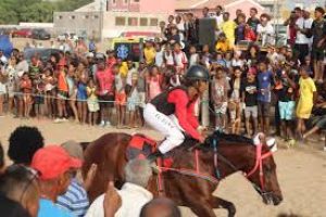 Corrida de Cavalos nas festas do Município de São Vicente