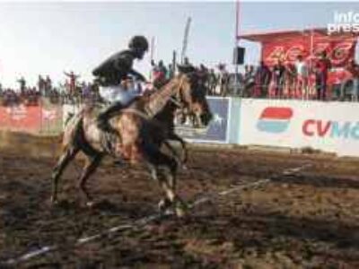 A tradicional Corrida de Cavalos acontece na ilha do Fogo